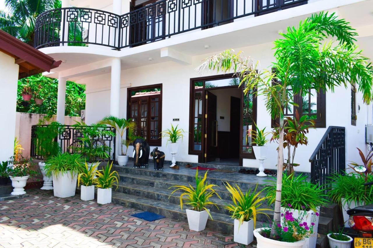 Alffa Guest Inn Trincomalee Exterior photo